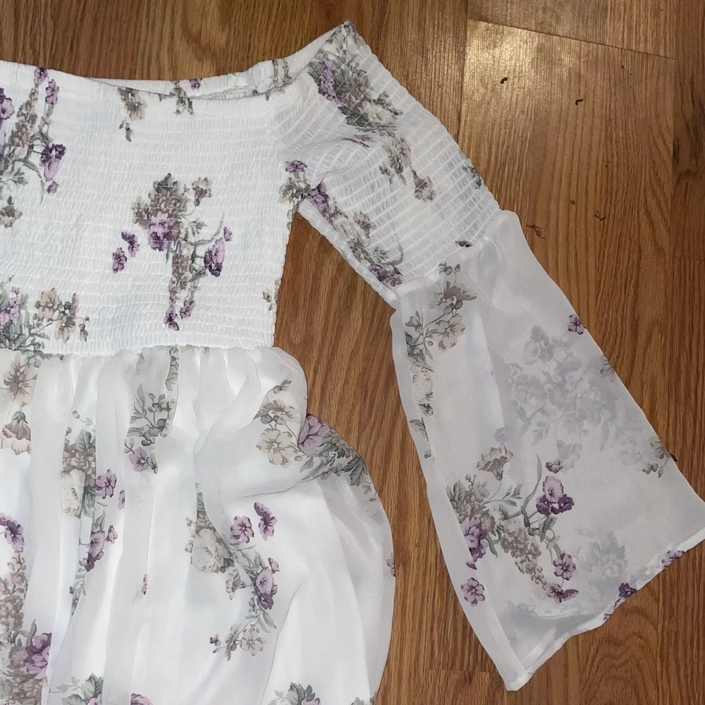 Torrid ruched stretch bell sleeve dress - Picture 2 of 5